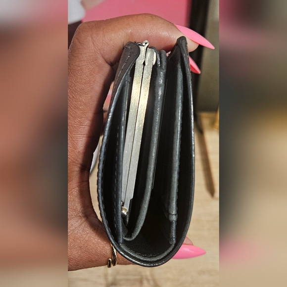 Louis Vuitton Vernis Viennois MV Gris AD Clasp Bifold Wallet - Picture 7 of 15